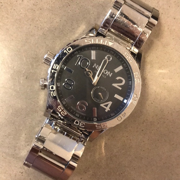 Nixon Other - Nixon watch 51-30 stainless steel